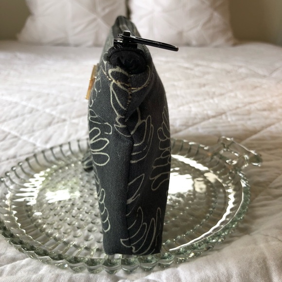 🌸Sasaki Wristlet Cloth Bag - Picture 2 of 6